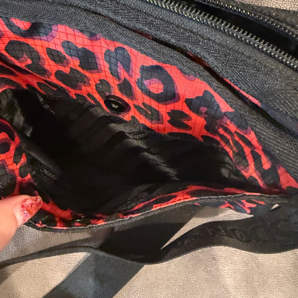 LeSportsac Black and Red Animal Print Crossbody Bag - Picture 4 of 4
